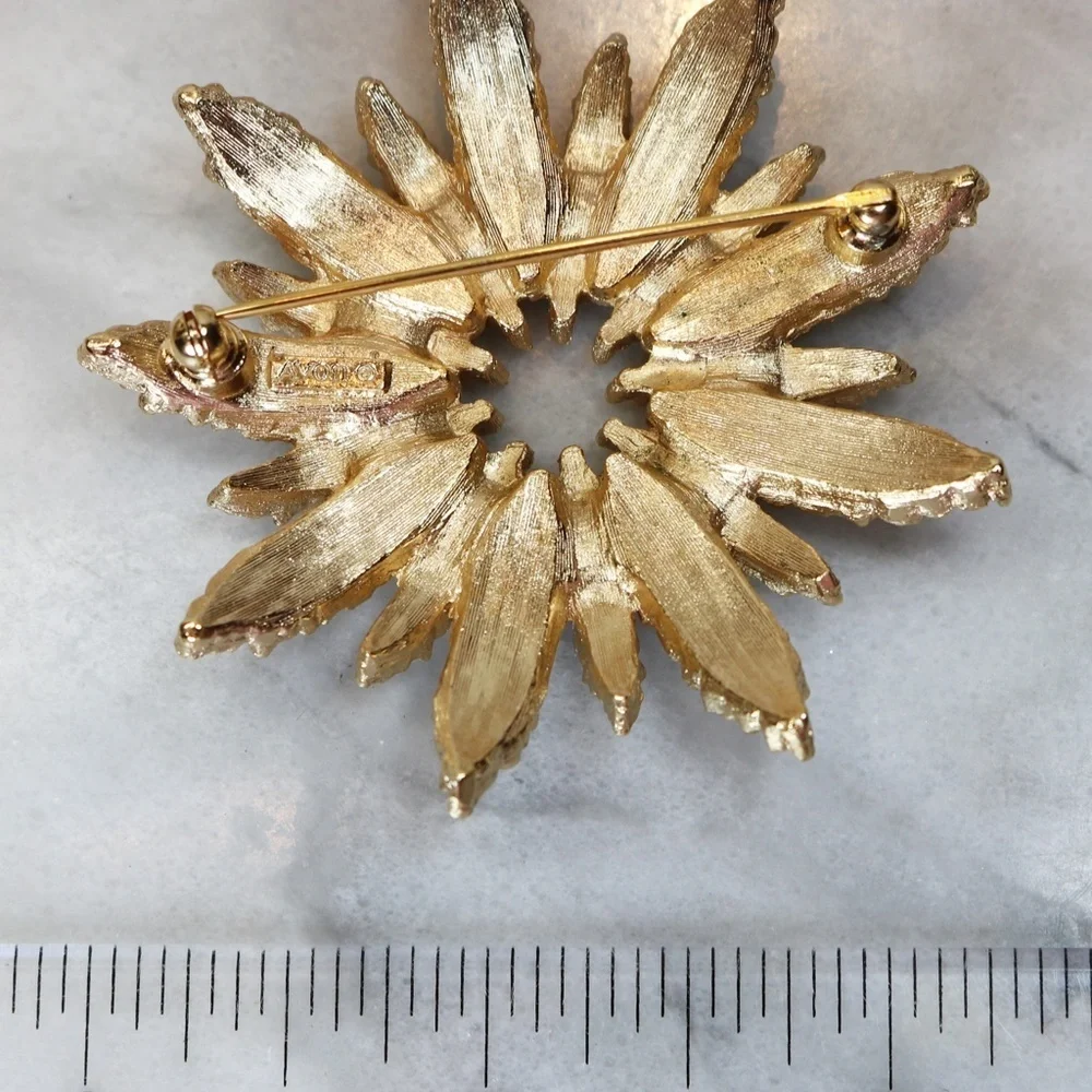 ✨💫 Sparkling 1980s Avon Gold Floral / Celestial Starburst Brooch 🏆💫✨ - Picture 7 of 16